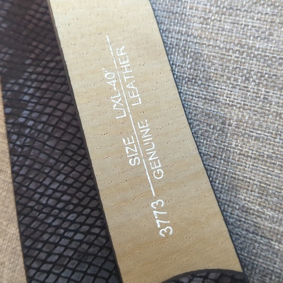 Rhinestone Buckle Snakeskin Print Genuine Leather Belt L/XL 40" Black - Picture 7 of 14